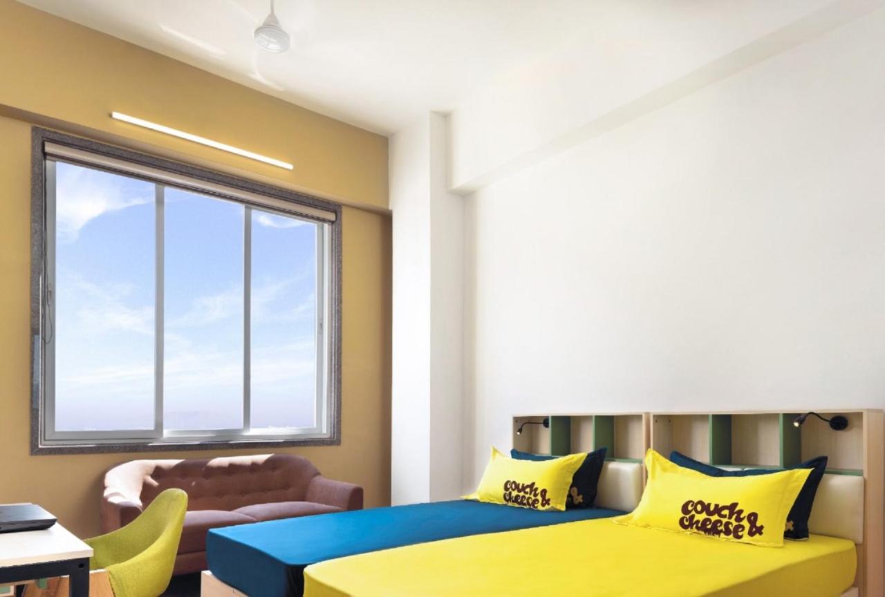 פונה Couch & Cheese Homestel The Most Luxurious Hostel For Working Professionals & Students מראה חיצוני תמונה