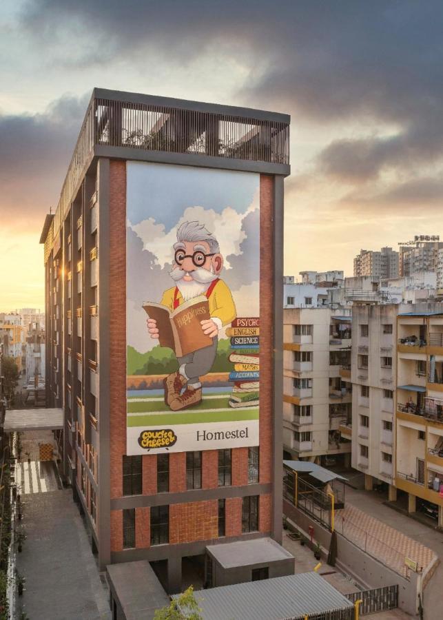 פונה Couch & Cheese Homestel The Most Luxurious Hostel For Working Professionals & Students מראה חיצוני תמונה